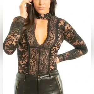 BLACK WIDOW LACE BODYSUIT TOP WINDSOR SIZE SMLL TO MED FITS